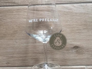 Glas pregnant